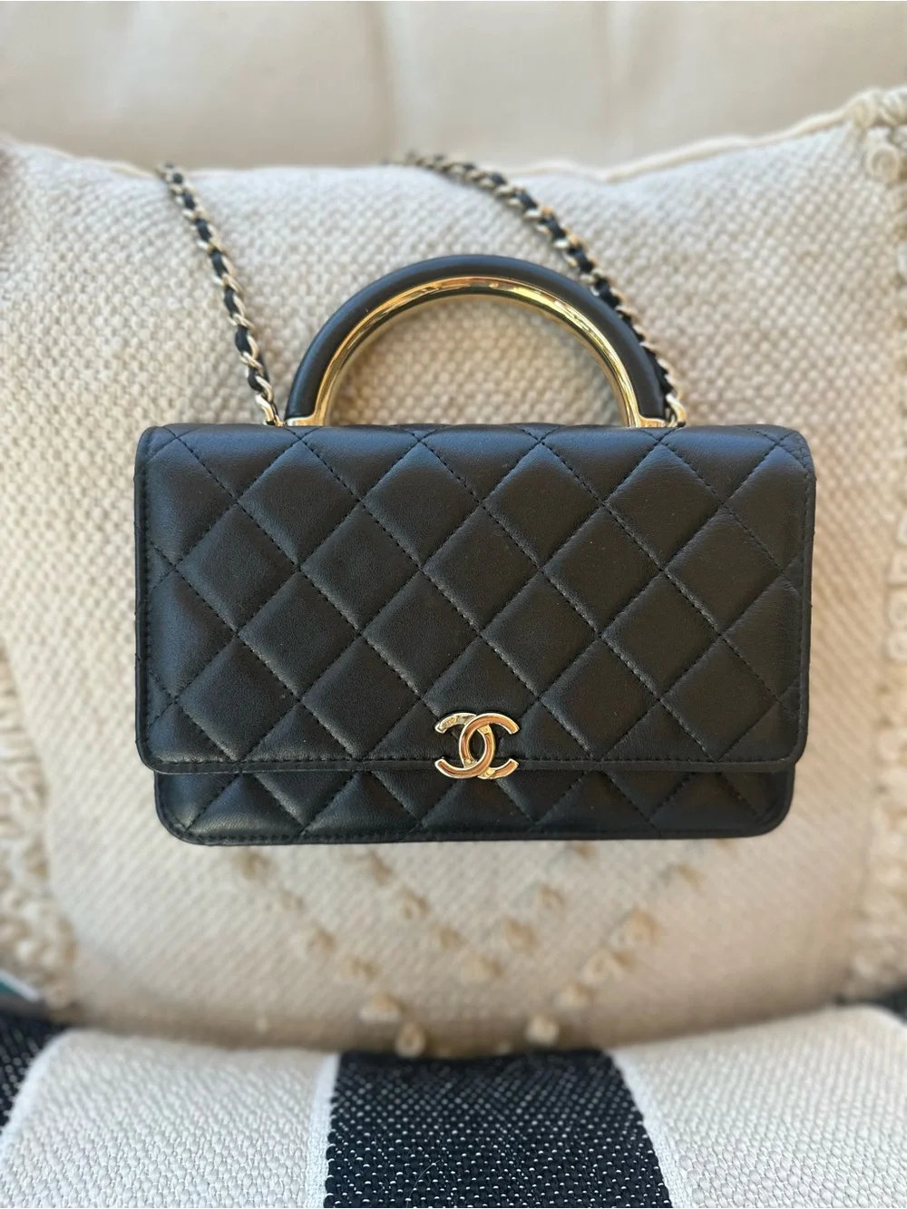 Chanel Wallet On Chain with Handle Lambskin & Gold Black